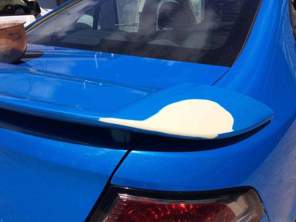 Boot spoiler, blue Falcon: Filler shaped over the damaged section of the spoiler.